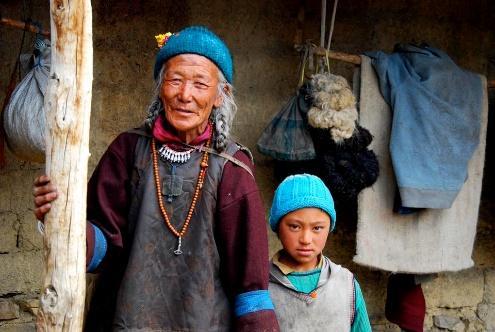 december : medium tot zwaar : 15 dagen : 5100 meter : lodges : jeep en bus : Kathmandu Reisbeschrijving De Manaslu Circuit Trekking heeft alles wat een trektocht in de Nepalese Himalaya tot een