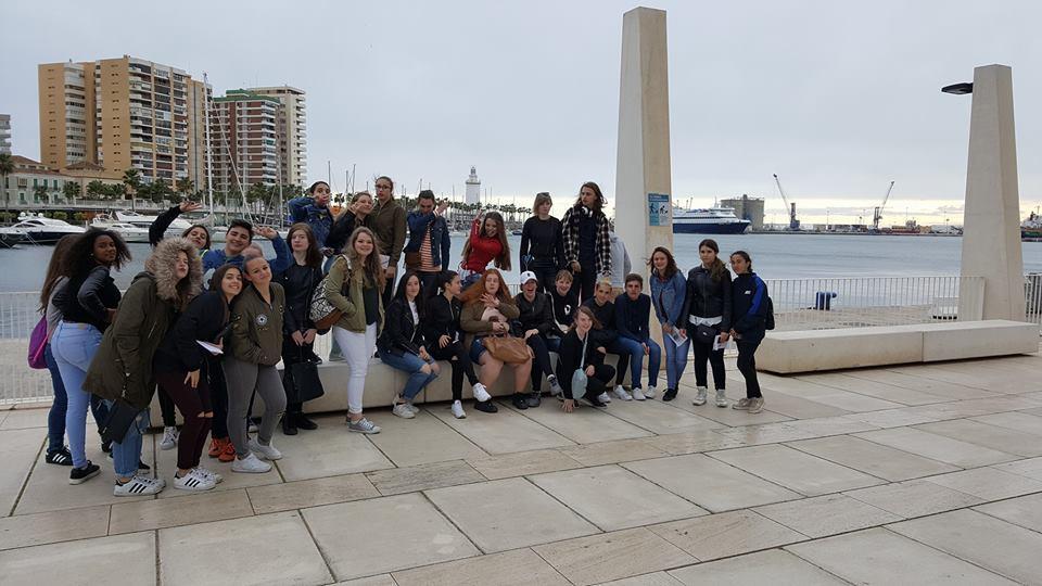 Malaga of Barcelona Dit jaar zijn we met leerlingen van de Beuk, Berk en Groesbeek op uitwisseling geweest naar Malaga. Deze reis was zeer geslaagd. Met mooie ervaringen (en souvenirs!