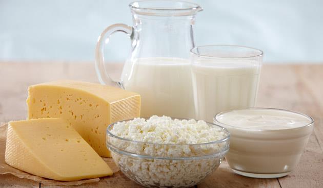 6. Melk, melkproducten en calcium verrijkte sojaproducten Bron van: eiwitten, vitaminen, calcium en andere mineralen.