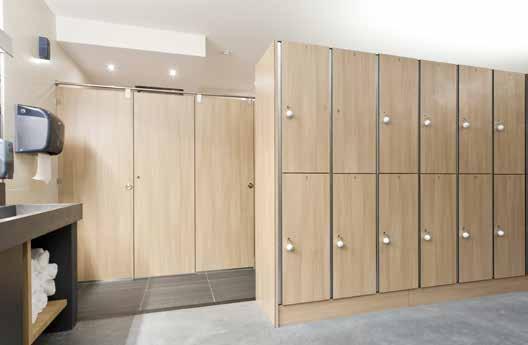 Interieur Collectie LOCKERS EN CABINES Lockers en cabines Interieurtoepassingen in natte en openbare ruimtes vragen om duurzaam en hygiënisch materiaal dat er ook nog eens goed uit mag