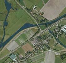 Een polder heeft altijd een ringsloot of ringvaart die de gehele polder omsluit en waar water uit het lager gelegen land op kan worden geloosd.