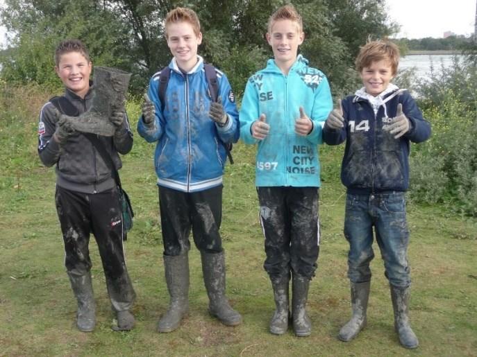 Met alle basisscholen rondom het Haringvliet willen we de komende jaren het veld in voor een natuur-educatieve veldles.