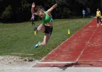 spurtreeksen kon Beau zijn reeks winnen net voor Iman. Beau behaalde hiermee een gouden medaille. Bij de cadetten dames behaalde Joyce 2x goud! Ze sprong 4,75m ver en liep de 100m in 14,16s. Super!