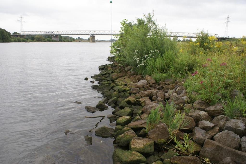 Breuksteenoever richting de brug bij