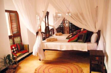 Lid van de Moivaro Lodges & Tented Camps. Accommodatie: Het hotel heeft 5 verdiepingen rondom een mooie traditionele binnenplaats.