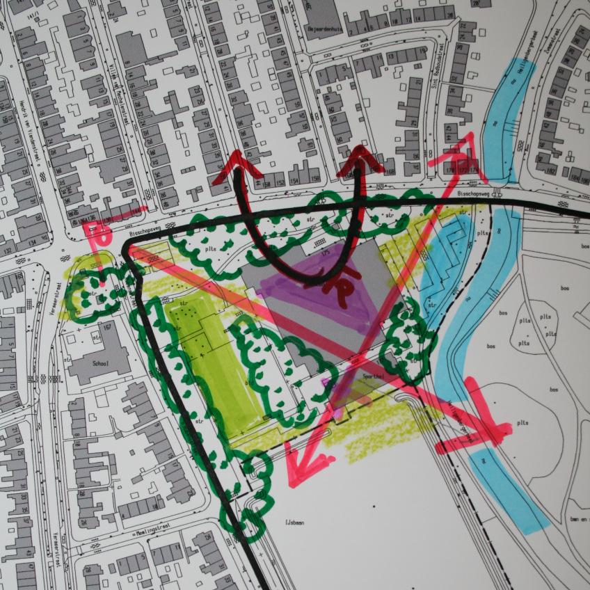 4.3 Deelgebied Zwembadterrein De werkgroep Zwembadterrein heeft drie varianten bedacht. Een variant met een multifunctioneel gebouw (Z1), een met woningbouw (Z2) en een met een grand café (Z3).