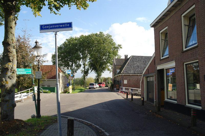 op eigen terrein gelegen