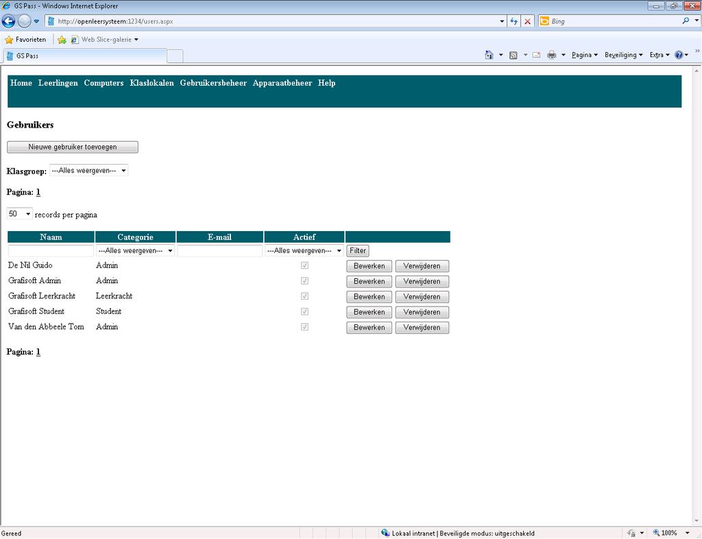 6.1.1.1. Gebruikers Onder [Gebruikersbeheer] - [Gebruikers] wordt de volledige lijst gebruikers van het Pass - systeem weergegeven. Je kan deze lijst filteren op Klasgroep.