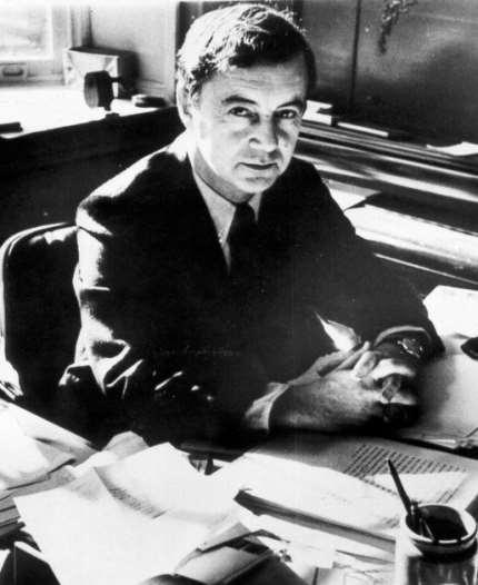 Erving Goffman (1922-1982) Stigma: Notes