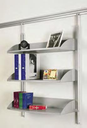 het totale product is 30 kilo n Boekenrek met drie schappen, H 109 x B 90 x D 34 cm n Levering incl.