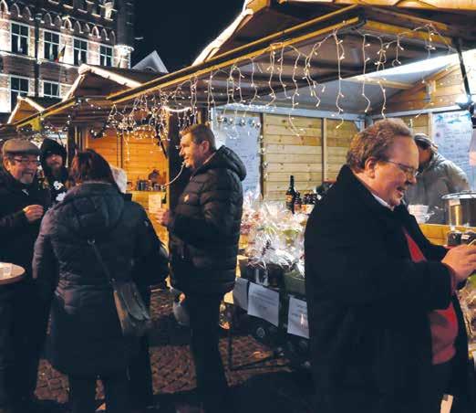 Kom je warmte delen in het winterdorp Groot nieuws! Dit jaar duurt onze kerstmarkt geen twee, maar drie dagen. Noteer dus met stip in je agenda: vrijdag 8 tot en met zondag 10 december.