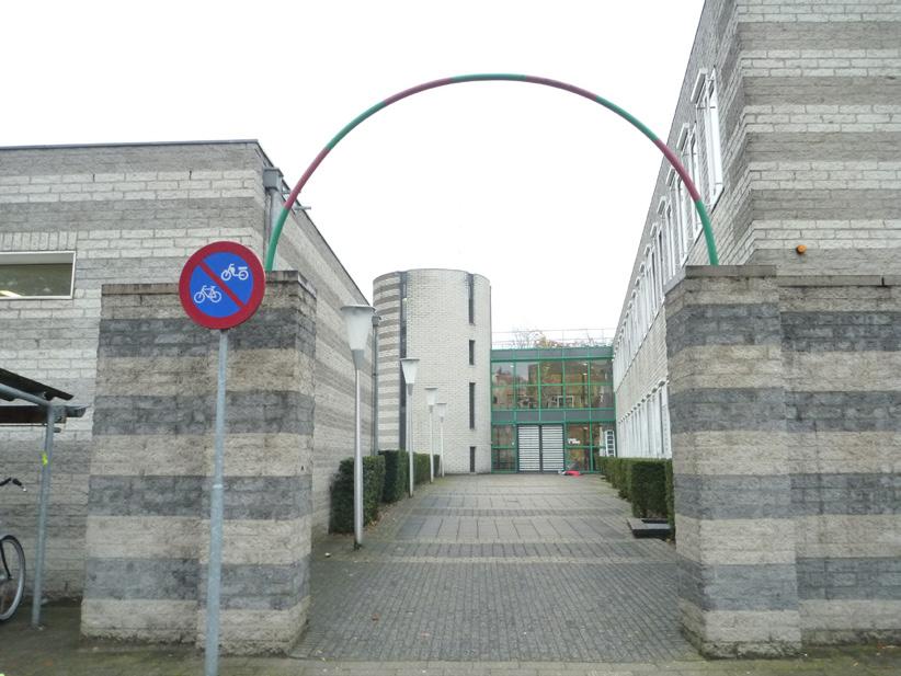 UITGANGSSITUATIE Na vijfentwintig jaar voldeed de kliniek van de afdeling Psychiatrie niet langer aan de visie en ambitie van het Radboudumc in Nijmegen.