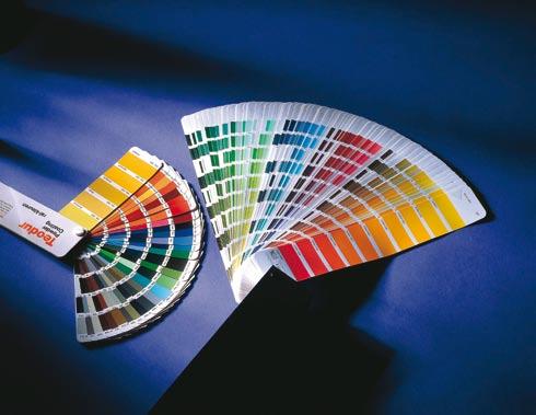Kleurkeuze Aluminium wandgootsysteem kan in ongelakte, geanodiseerde uitvoering worden geleverd of worden voorzien van een poedercoating in elke gewenste RAL en NCS kleur.