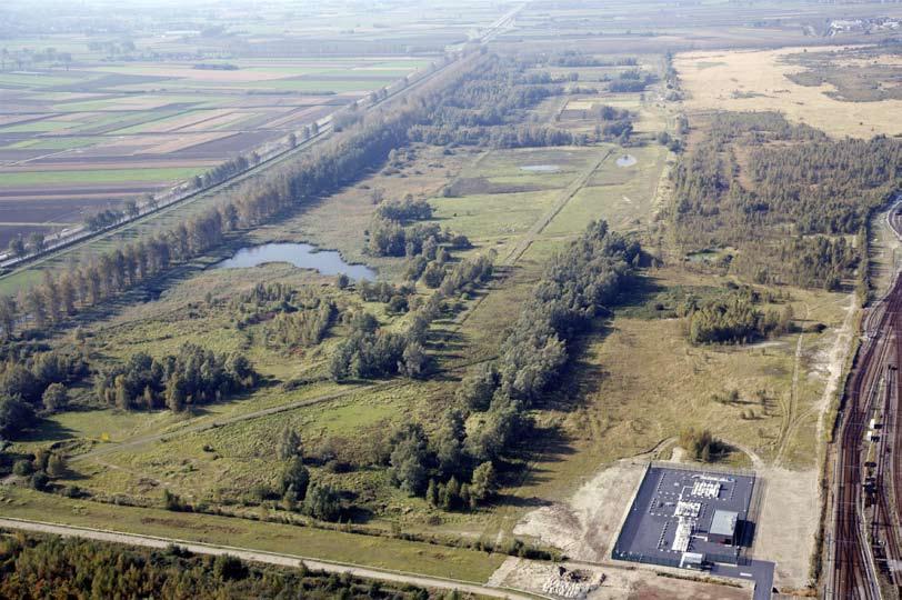 Haasop De Haasop (ca. 98 ha) vormt een buffer tussen de Waaslandhaven en de woon- en landbouwgebieden ten zuiden van de expresweg (E34).