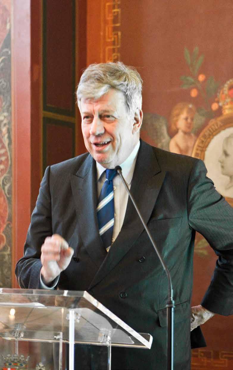 Toespraak minister van Veiligheid en Justitie, Ivo Opstelten Nadat minister Opstelten alle aanwezigen mede namens burgemeester Weterings, voorzitter van de Commissie Veiligheid en Bestuur van de VNG