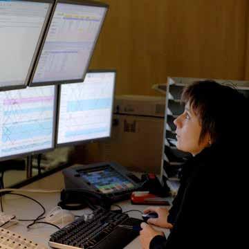 aan de sporen uit - Zorgt voor toezicht, onderhoud en herstelling van het spoor