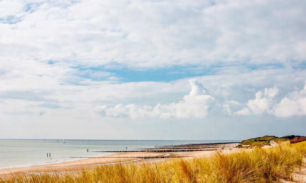 7 tips voor meer rust en ontspanning 1. Ga wandelen Ga wandelen, bij voorkeur buiten in de natuur.