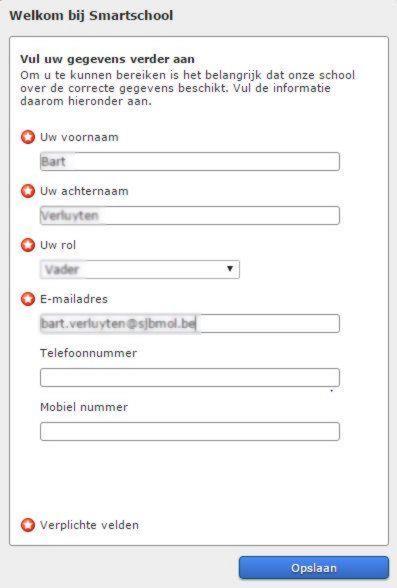 Bij uw eerste aanmelding zal Smartschool vragen om uw persoonlijke gegevens in te vullen. De eerste vier velden zijn verplicht. Klik op de knop Opslaan om verder te gaan.