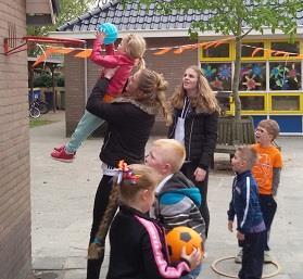 Schoolvoetbaltoernooi 2017 groep 6, 7 en 8 Afgelopen woensdag stond weer het schoolvoetbaltoernooi op het programma.