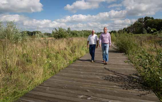 INTRO Al eeuwenlang maken de Schelde en haar zijrivieren van Vlaanderen een plek waar het goed is om te leven. Onze regio barst van de bedrijvigheid, ook dat hebben we te danken aan de Schelde.