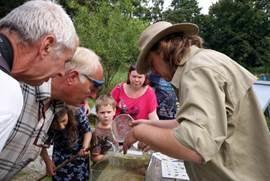 en Lang leve de lente. Al 10 jaar werkt hij mee aan het tv-programma Natuurlijk Noord-Holland op RTV-NH. Arjan zal in de heemtuin om 10.