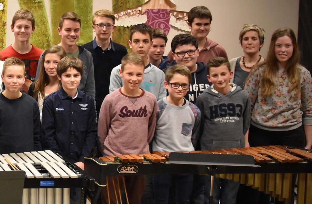 HOGERE GRAAD Vanaf de hogere graad volgen de leerlingen muziek naast instrument het vak instrumentaal