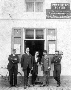 In 1897 kreeg Sinaai een postkantoor op de Dries.