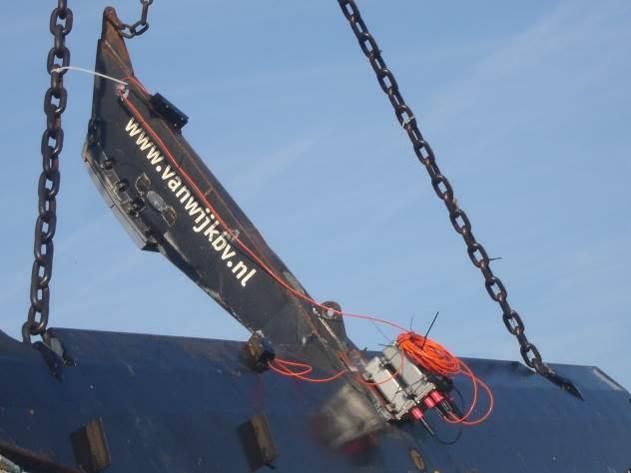 Onderwateropnamen van een bestaande SumWing in ongelijke visgrond Onderwateropnamen werden uitgevoerd door technici van het ILVO te Oostende in september 2010.