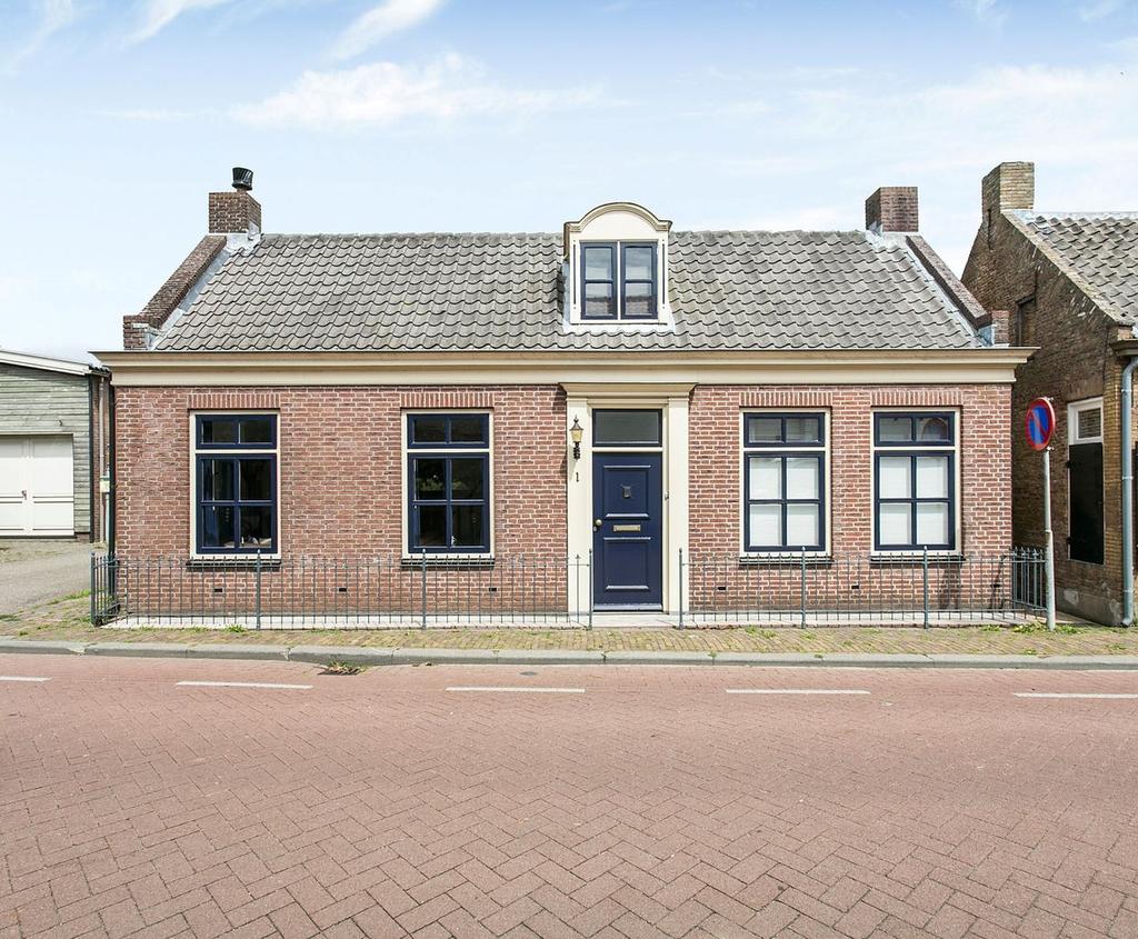 Vrijstaande woning met berging!