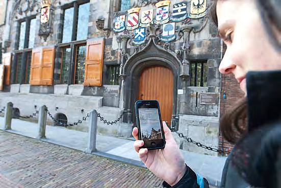 Bezoekers navigeren zich steeds beter door de stad met behulp van smart phones. Door het aanbieden van gratis wifi in de binnenstad ben je een echte gastvrije stad.