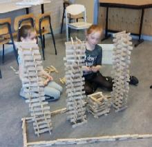 Natuur in groep 5B Cira (gr. 5b) Wij hebben bij natuur alle lessen omgegooid.