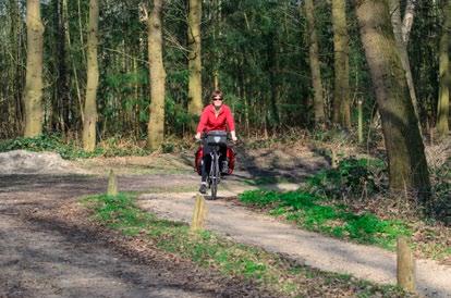 Daartussenin liggen de landbouwgronden en de weilanden.