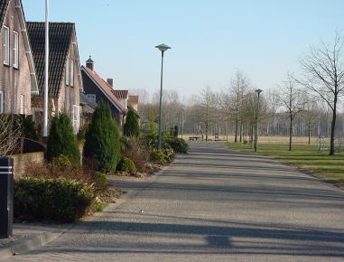 De ruimtelijke structuur is overwegend kleinschalig en bestaat voornamelijk uit decenniumwoningbouw in specifiek waaiervormig stedenbouwkundig plan.