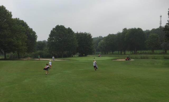 Pro s Corner Jeugd Stage zomer 2016 De Golf Academy organiseert na het succes van 2015 weer een leuke en leerzame Jeugd Stage voor kinderen in de leeftijd van 7 t/m 13 jaar met geen of weinig