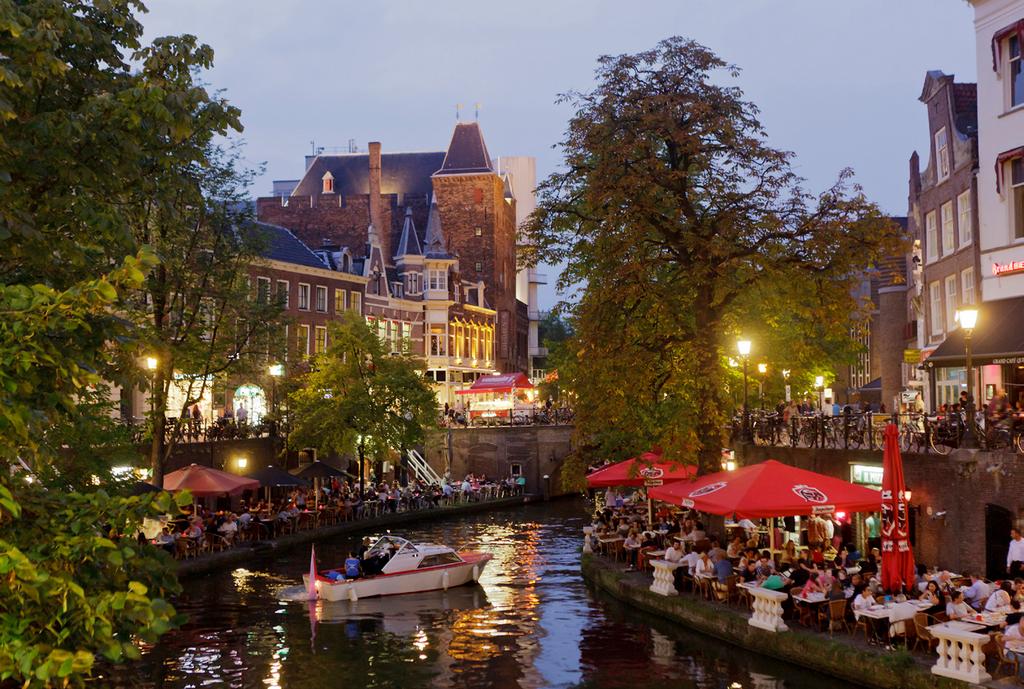 Welkom in gemeente Utrecht! Utrecht: Een gezellige, bruisende stad Utrecht is de hoofdstad van de gelijknamige provincie en is centraal gelegen in het midden van het land.