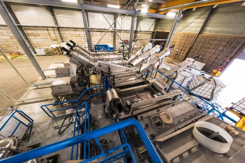 Dit is in het kort de pilot machinelijn voor plastics recycling welke Dimaen BV van 2014 tot eind 2016 heeft neergezet voor partner Urban Mining Corp (www.umincorp.