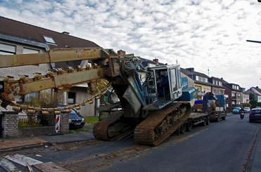 de pomp. Het risico bestaat lucht wordt aangezogen wanneer het water in het filter zakt tot onder het laagste punt van de haalbuis. Het gevolg hiervan is dat de grondwaterstand omhoog komt.