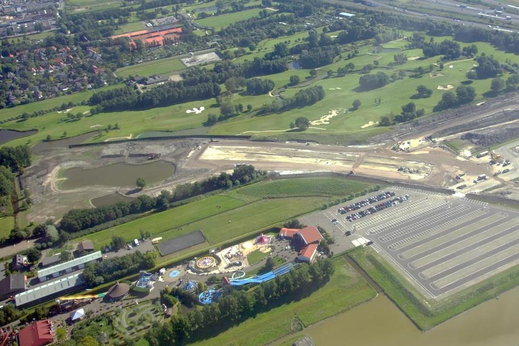 een uitdagende opgave - Geringe grond dekking - Zwel bij het ontgraven - Waterhuishouding Vlietzone - Bouwlogistiek en korte realisatie tijd -