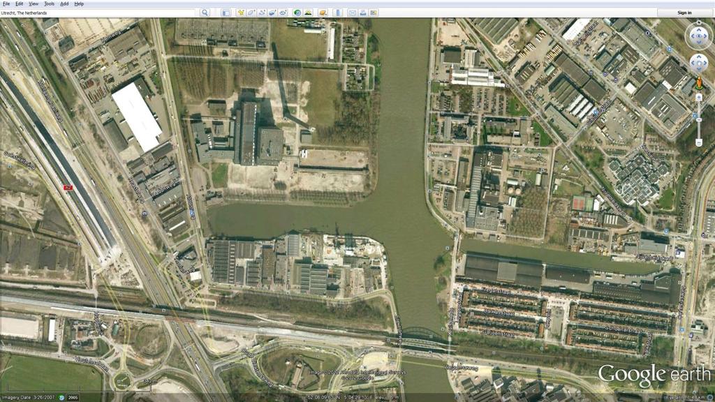 2.3 De omgeving Figuur a geeft de ligging van het bedrijf aan de Energiehaven en het Amsterdam-Rijnkanaal weer (paars blok).