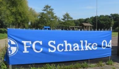 Jeugdclinic van Schalke 04 bij RKPVV Schalke