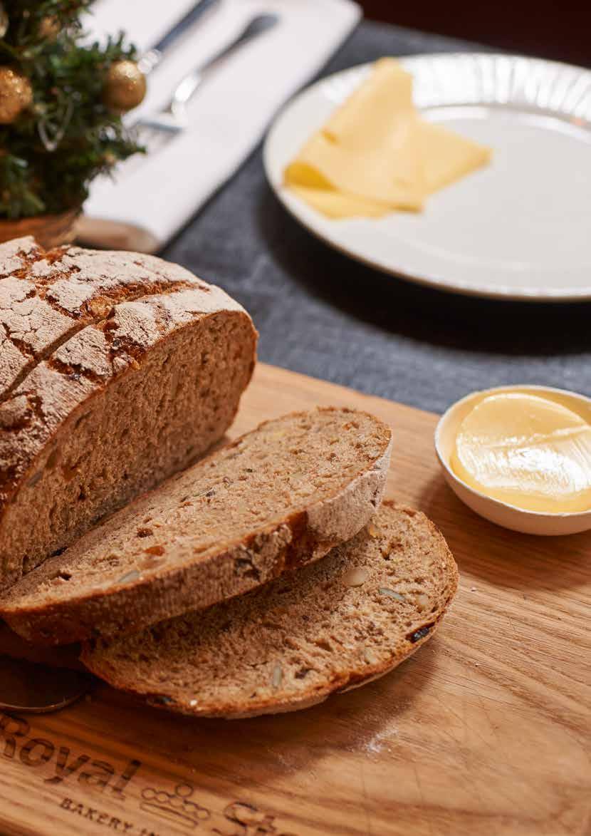 BROOD Kornmix Exotica Kneedtijd: 4-6 minuten langzaam 7-10 minuten snel Kneder: Spiraalkneder Deegtemperatuur: Ca. 28-30 C 18 stuks BAKTIJD CA. 25 MIN BAKTEMP. 230 C AFWEEGGEW. 450 GR Ingrediënten: 3.