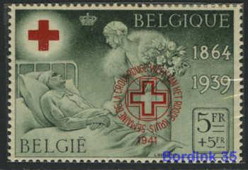 Alleen, zoals onze postzegelverzameling ons eraan herinnert, dat deed ze ook tijdens Wereldoorlog II en aangezien ze tot haar dood de titel van "koningin" is blijven dragen.
