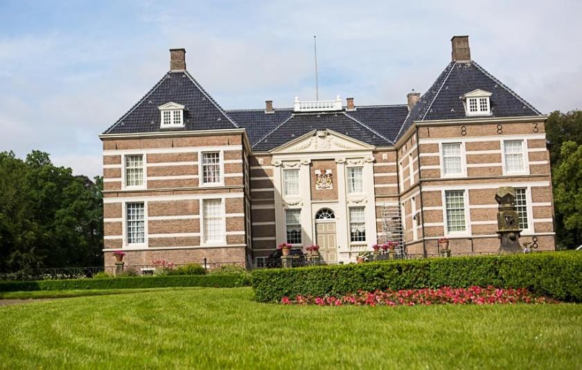 In de parkachtige omgeving van Huize Almelo en in de directe nabijheid van het Almelose stadscentrum doet zich een unieke mogelijkheid voor.