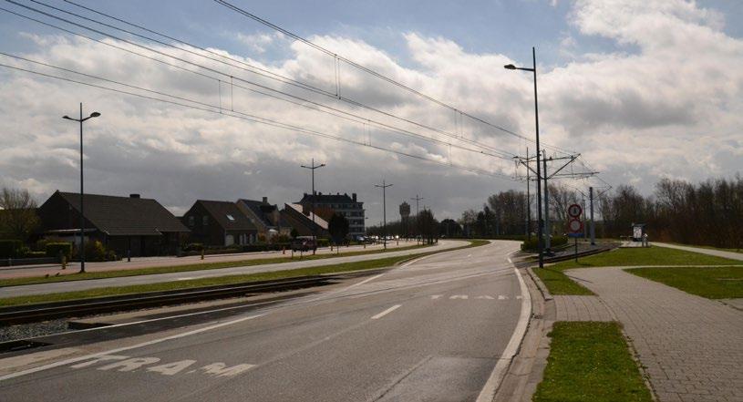 TOEKOMST DOKTER EDUARD MOREAUXLAAN De Dokter Eduard Moreauxlaan vormt op de Vuurtorenwijk een barrière tussen de woonwijk en het havengebied.