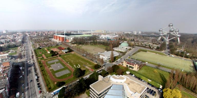 2. Een heterogene en uiteengevallen site De Heizel heeft een geschiedenis die het openbaar belang combineert met vrijetijdsbesteding.