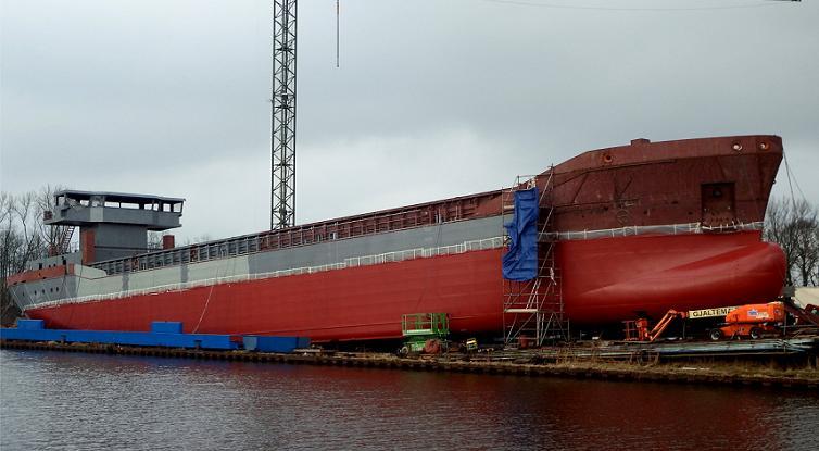 766, 19-2-2017 met de sleepboten WATERPOORT en (achter) GRUNO III verhaald van Hoogezand naar Delfzijl, 22-2-2017 proefvaart op de Eems en naar de Eemshaven, 24-2-2017 proefvaart op de Eems en naar