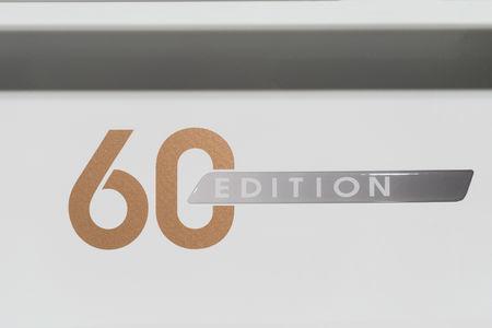 Voor het 60-jarige jubileum van de firma omvat het jubileumpakket 60 Edition een omvangrijke standaarduitrusting, die