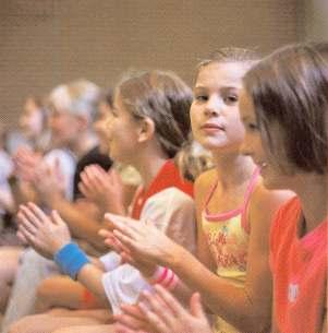 Aandachtspunten voor de clubtrainer (Indien een clubtrainer gast-lesgever is in de school) Het doel van deze lessen is kinderen kennis te laten maken met handbal.