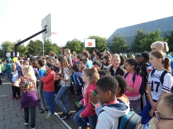 Naschoolse opvang Na de herfstvakantie zal Het Schatjes en Schoffies Paradijs op maandag, dinsdag en donderdag ook naschoolse opvang in school starten.