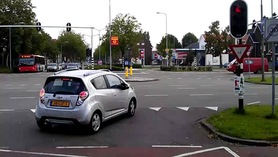 conflicterend verkeer zien rijden; Efficiënte en effectieve